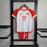 Kit Infantil Bayern de Munchen Home 2023/24 - Adidas Torcedor - Branca/Vermelha